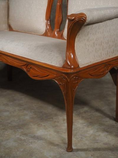 Georges de Feure Georges de Feure settee 1900 Expo model