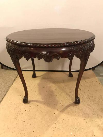Georgian Centre Table Circular on Ball and Claw Feet with Cabriole Legs