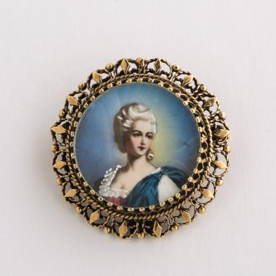Georgian Enameled Hand Painted Portrait Brooch W 14 Karat Gold Setting