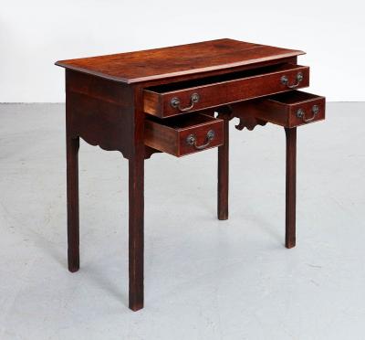 Georgian Lowboy with Scalloped Apron