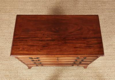 Georgian Mahogany Bachelors Chest