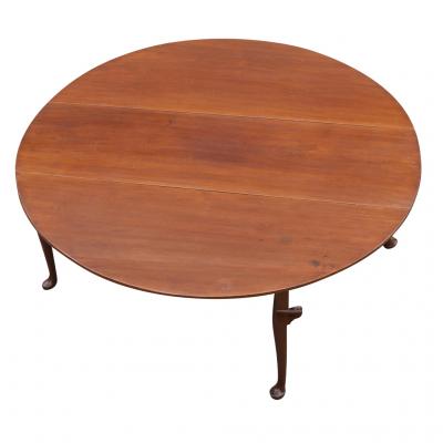 Georgian Mahogany Drop Leaf Dining Table