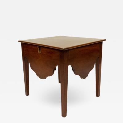 Georgian Mahogany Low End Table With Lift Top