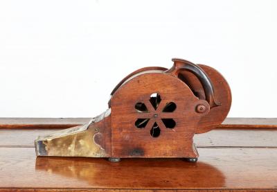 Georgian Mahogany Mechanical Bellows