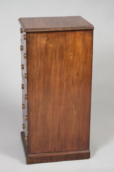 Georgian Mahogany Six Drawer Chest