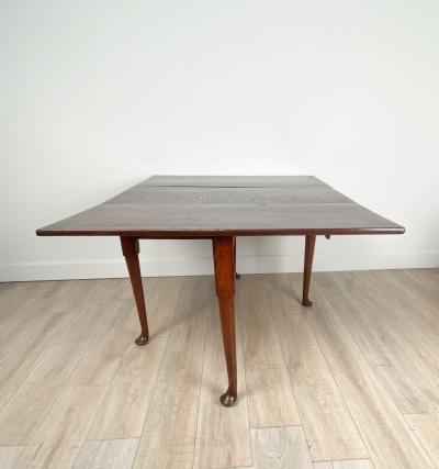 Georgian Pad Foot Dropleaf Table England circa 1780