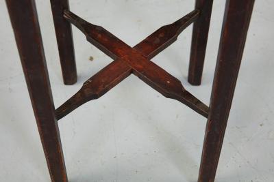 Georgian Provincial Padouk Stand