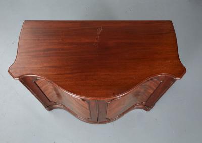 Georgian Serpentine Cabinet