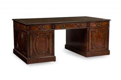 Georgian style mahogany kneehole desk