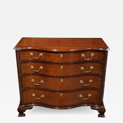 Georgian style mahogany serpentine chest