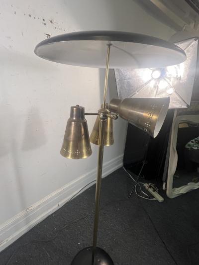 Gerald Thurston MID CENTURY REFLECTOR THREE ADJUSTABLE CONE FLOOR LAMP BY GERALD THURSTON