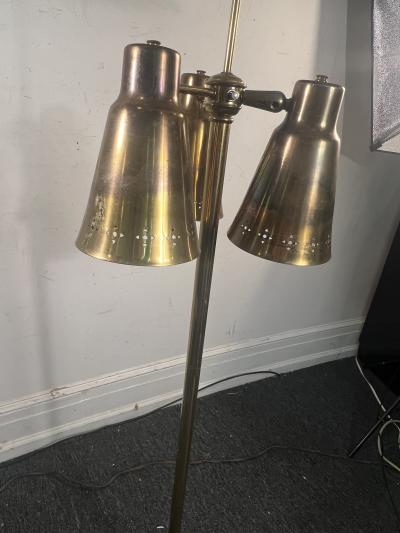Gerald Thurston MID CENTURY REFLECTOR THREE ADJUSTABLE CONE FLOOR LAMP BY GERALD THURSTON