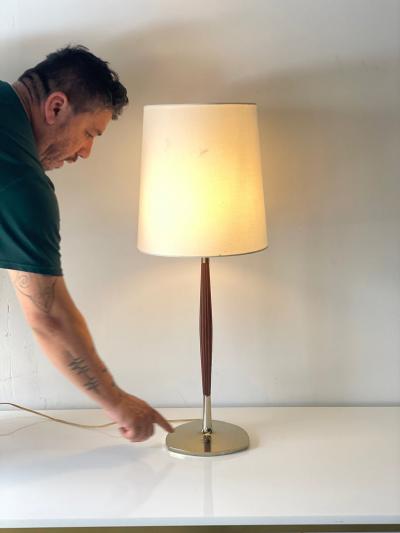 Gerald Thurston Vintage Modern Lamp in Walnut and Brass