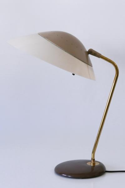 Gerald Thurston legant Table Lamp or Desk Light by Gerald Thurston for Lightolier USA 1950s