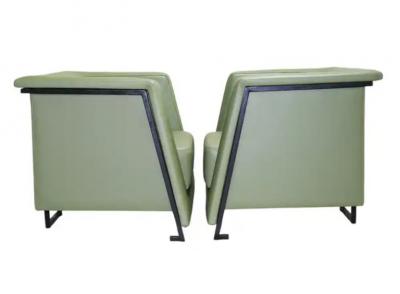 Geraldo de Barros Brazilian Modern Pair of Armchairs in Green Leather Geraldo de Barros c 1970s