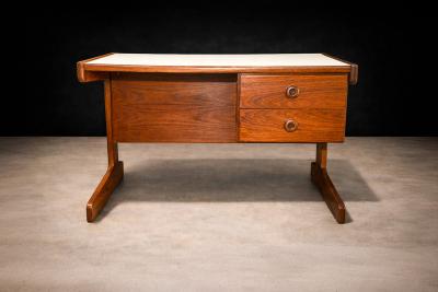 Geraldo de Barros Desk in Cherry wood Geraldo de Barros for Hobjeto 1970s