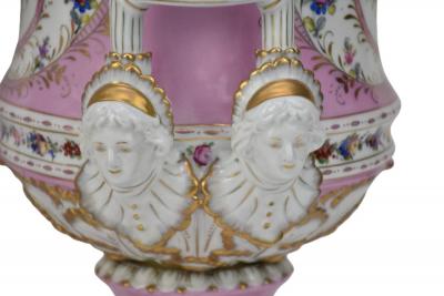 German Meissen Porcelain Painted Gilt Gold Decorated Centerpiece Urn Campana