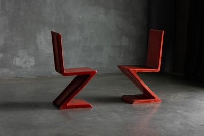 Gerrit Rietveld Zig Zag Style Fiberglass Chair Italy 1970s