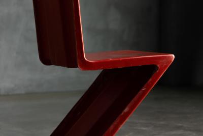 Gerrit Rietveld Zig Zag Style Fiberglass Chair Italy 1970s