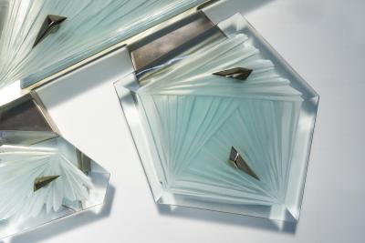 Ghir Studio Tortuga Hand carved Crystal Wall Light Sculpture by Ghir Studio