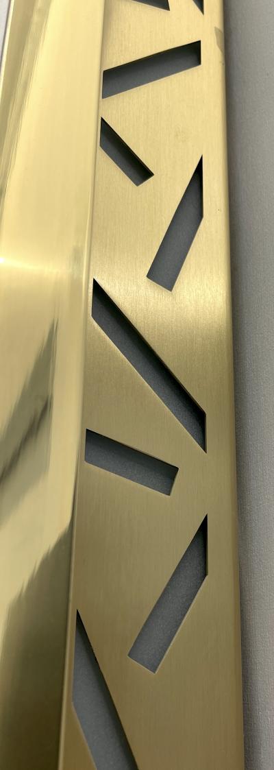 Ghir Studio Totem Hand carved Amber Crystal and Brass Wall Sconce by Ghiro Studio