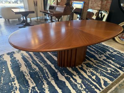 Gianfranco Frattini Oval Dining Table in Walnut with Extension Italy 1970s
