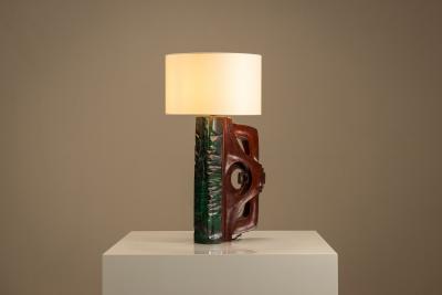 Gianni Pinna Gianni Pinna Table Lamp in Wood with Green Decorative Part Italy 1970s
