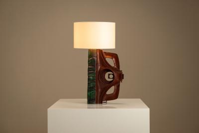 Gianni Pinna Gianni Pinna Table Lamp in Wood with Green Decorative Part Italy 1970s