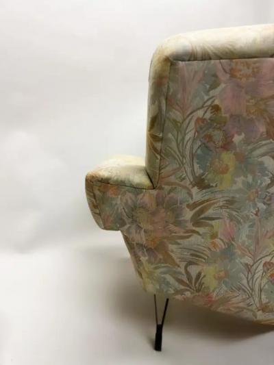 Gigi Radice Pair of Italian MId century Futurist Lounge Chairs Attr to Gigi Radice c 1950