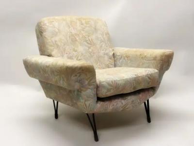Gigi Radice Pair of Italian MId century Futurist Lounge Chairs Attr to Gigi Radice c 1950