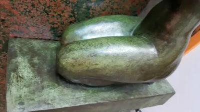 Gilbert Auguste Privat Nude Girl Venus doves grapes Art Deco Ve nus Bronze colombes aux raisins