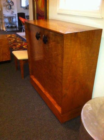Gilbert Rohde Gilbert Rhode mens Chest