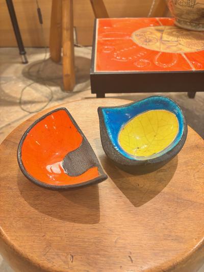 Gilbert Valentin Pair of ceramic decorative Vide Poche by Gilbert Valentin France Circa 1960s