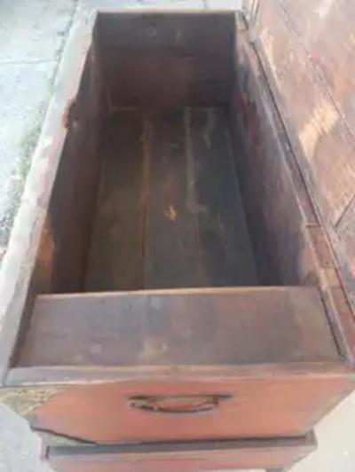 Giled Wedding Coffer