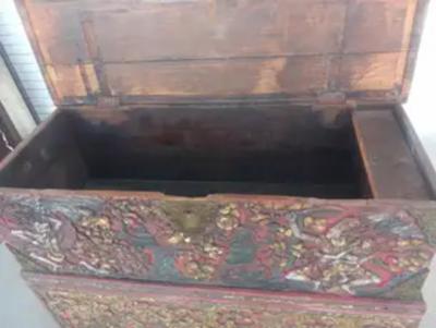 Giled Wedding Coffer