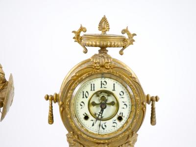 Gilt Bronze Footed Marble Base Mantel Clock Depicting Carthage Warrior