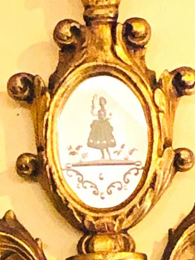 Gilt Carved Wall Console or Table Mirror with High Open Fleur de Lis Pediment