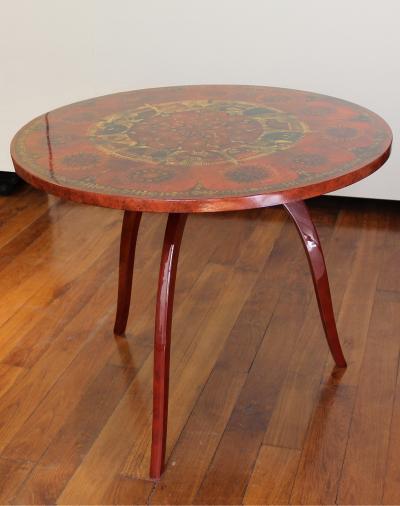 Ginette Raoult Ginette Raoult Pedestal table in red lacquer decorated with gold leaf