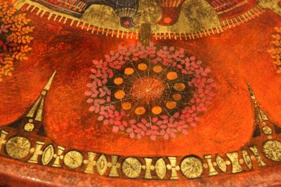 Ginette Raoult Ginette Raoult Pedestal table in red lacquer decorated with gold leaf