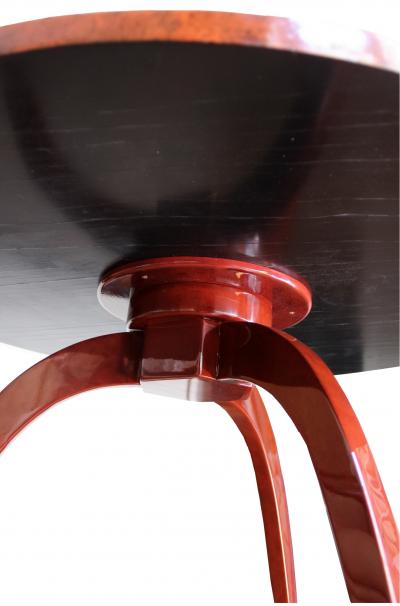 Ginette Raoult Ginette Raoult Pedestal table in red lacquer decorated with gold leaf
