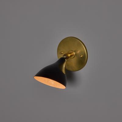 Gino Sarfatti 1960s Gino Sarfatti Model 26b Black and Brass Wall Lamp for Arteluce