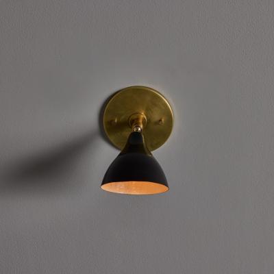 Gino Sarfatti 1960s Gino Sarfatti Model 26b Black and Brass Wall Lamp for Arteluce