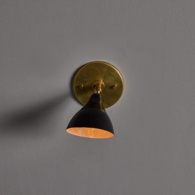 Gino Sarfatti 1960s Gino Sarfatti Model 26b Black and Brass Wall Lamp for Arteluce