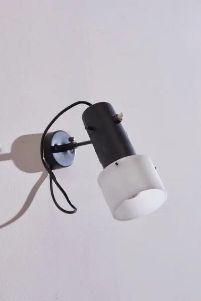 Gino Sarfatti Gino Sarfatti aluminium plexiglass wall lamp model 3 by Arteluce Italy 1950s