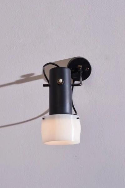 Gino Sarfatti Gino Sarfatti aluminium plexiglass wall lamp model 3 by Arteluce Italy 1950s