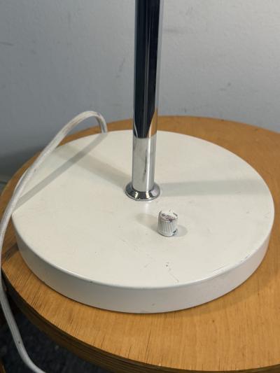 Gino Sarfatti MODERNIST ADJUSTABLE WHITE ENAMEL CHROME CONE SHADE LAMPS