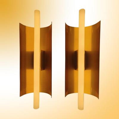 Gio Ponti A PAIR OF WALL LIGHTS BY GIO PONTI