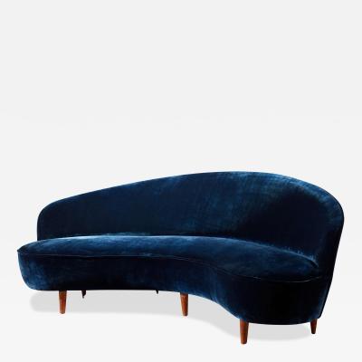 Gio Ponti Curved sofa in wood and velvet upholstery Italy 1950s