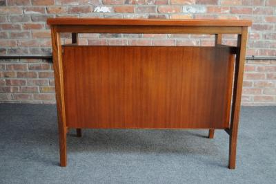 Gio Ponti Diminutive Gio Ponti for Schirolli Stained Mahogany and Laminate Writing Table