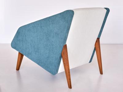 Gio Ponti Gio Ponti Attributed Armchair in Leli vre Fabric and Beech Italy Late 1950s